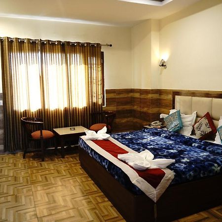 Hotel Vishnu Inn Dehradun Ngoại thất bức ảnh