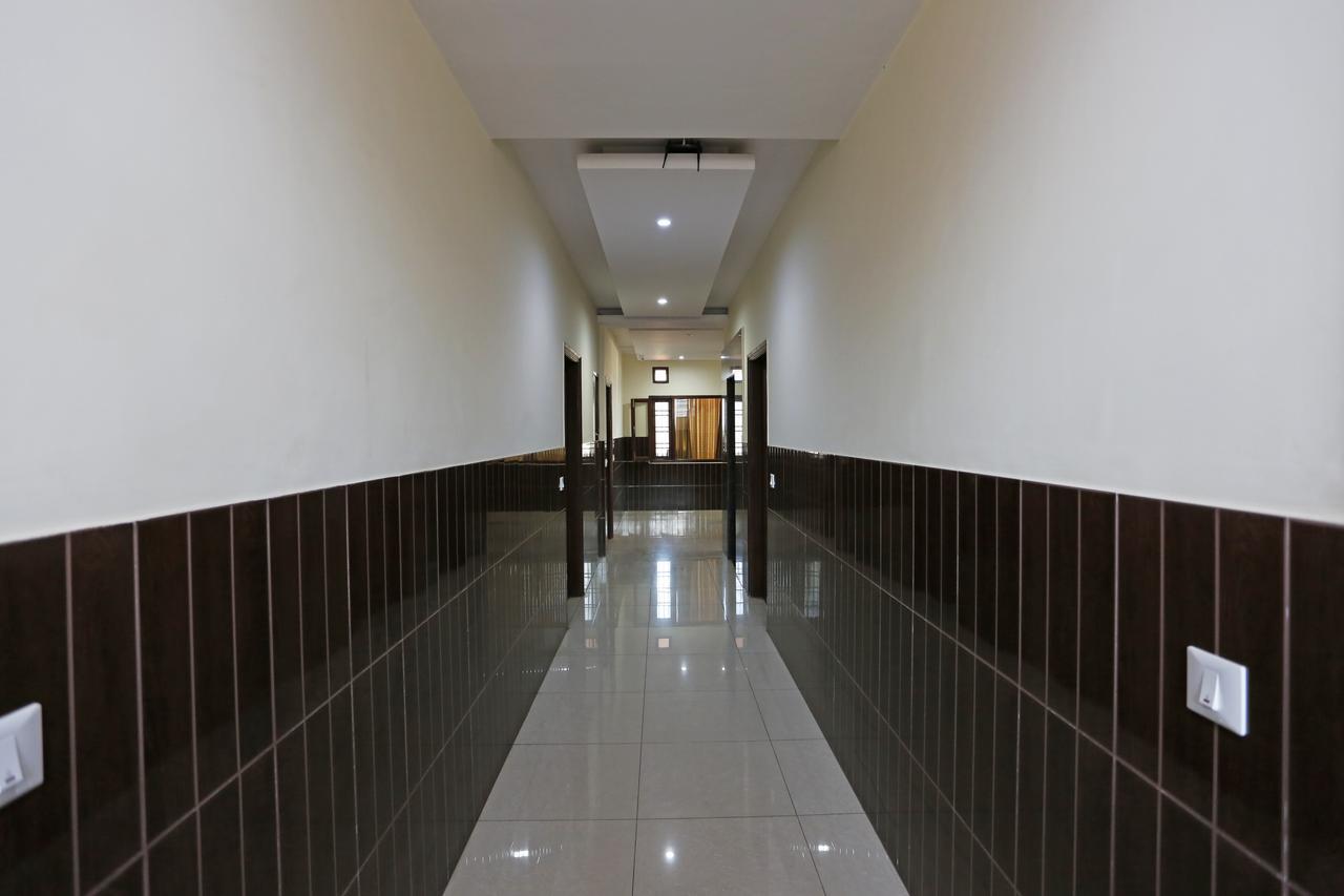 Hotel Vishnu Inn Dehradun Ngoại thất bức ảnh
