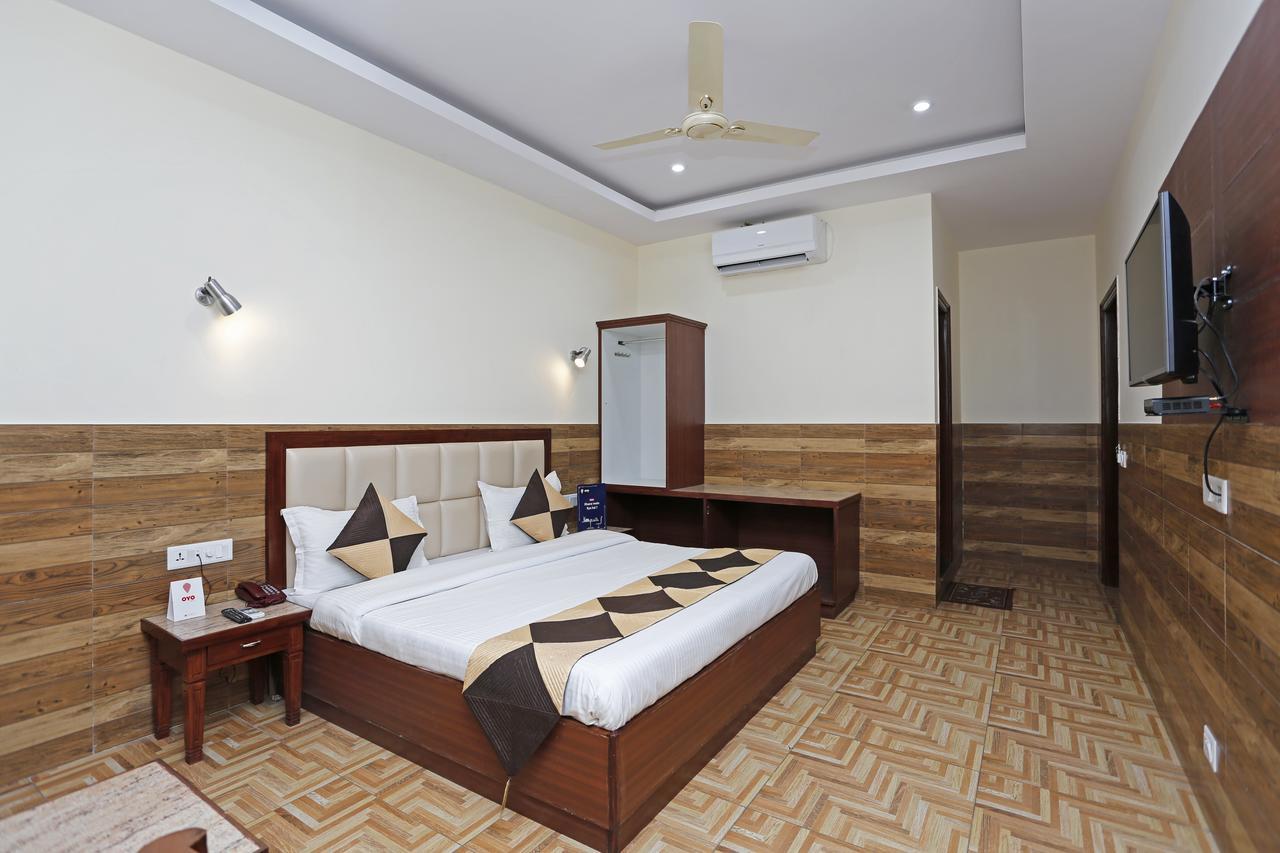 Hotel Vishnu Inn Dehradun Ngoại thất bức ảnh