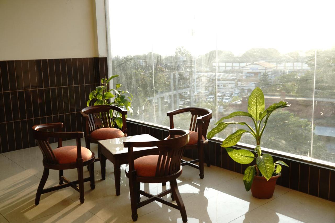Hotel Vishnu Inn Dehradun Ngoại thất bức ảnh